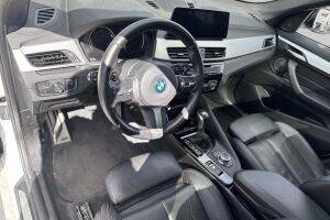 BMW X1 esikatselu 1