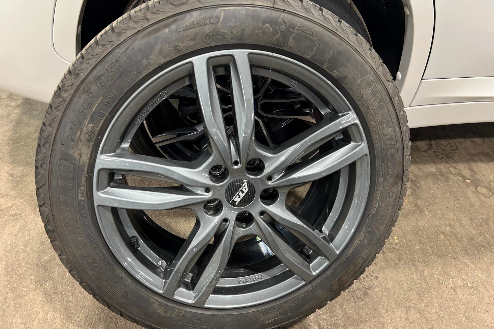 BMW X1 iso kuva 22