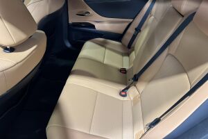 Lexus ES esikatselu 10