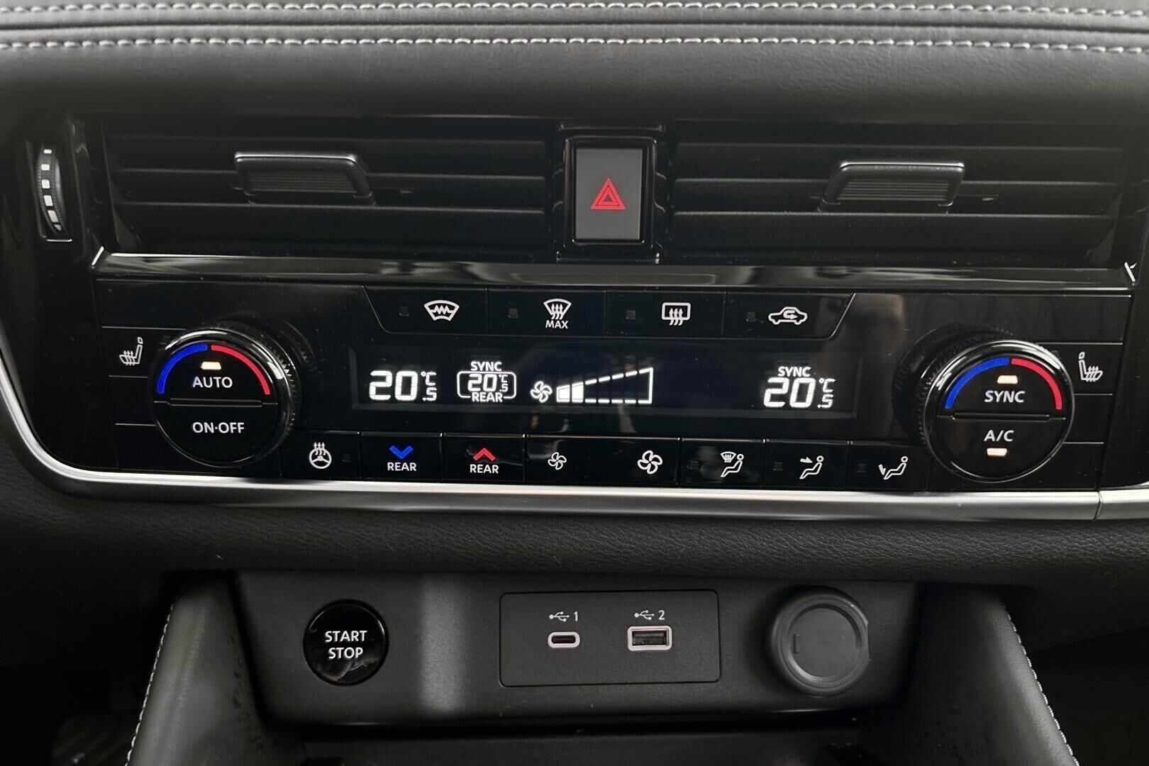 Nissan X-Trail iso kuva 31