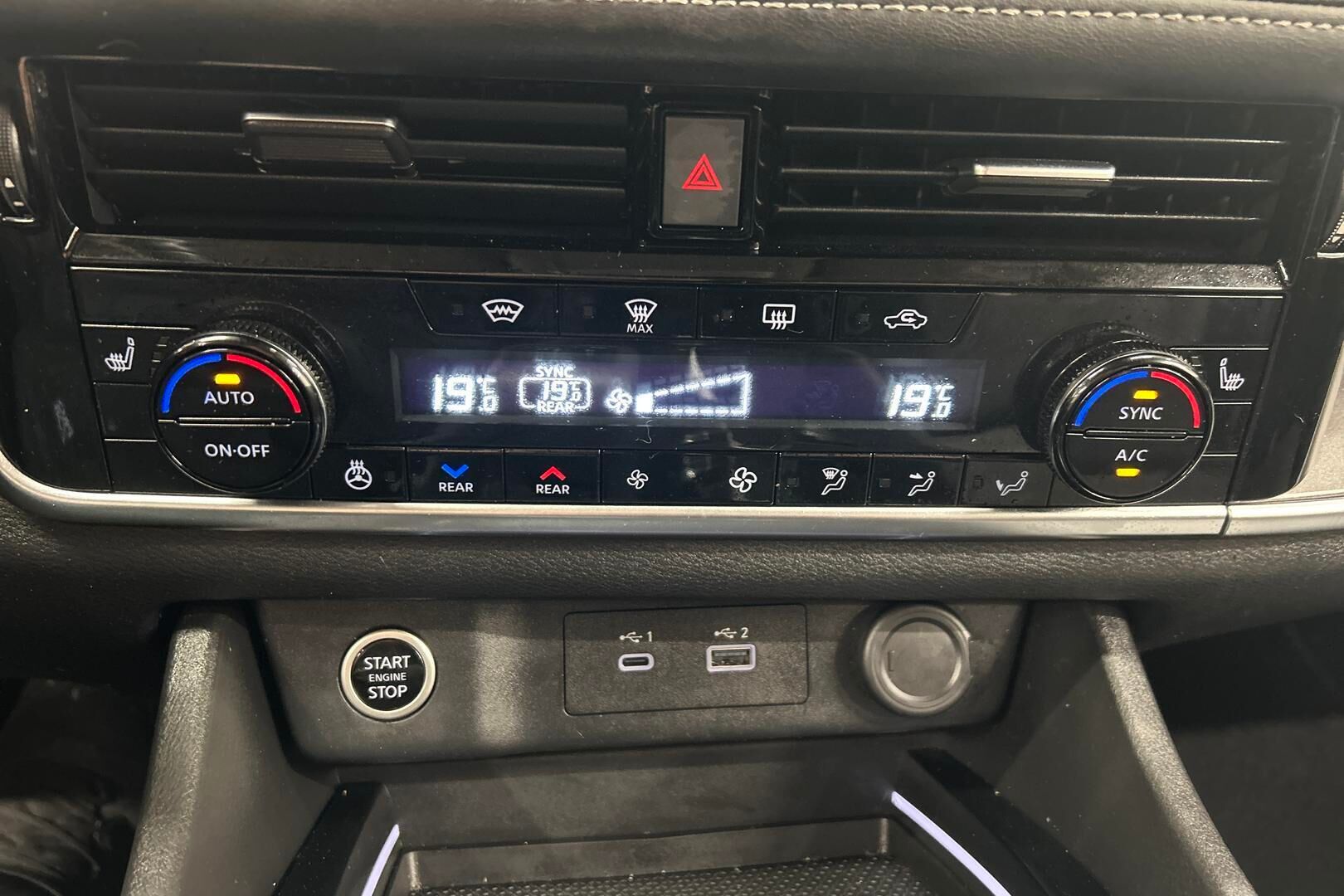 NISSAN NISSAN X-TRAIL iso kuva 18