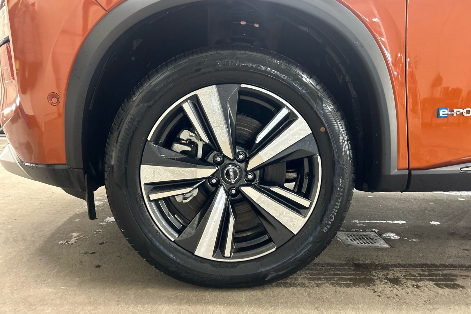 Nissan X-Trail iso kuva 10