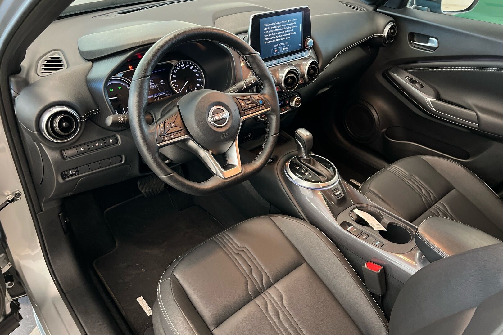 Nissan Juke iso kuva 6
