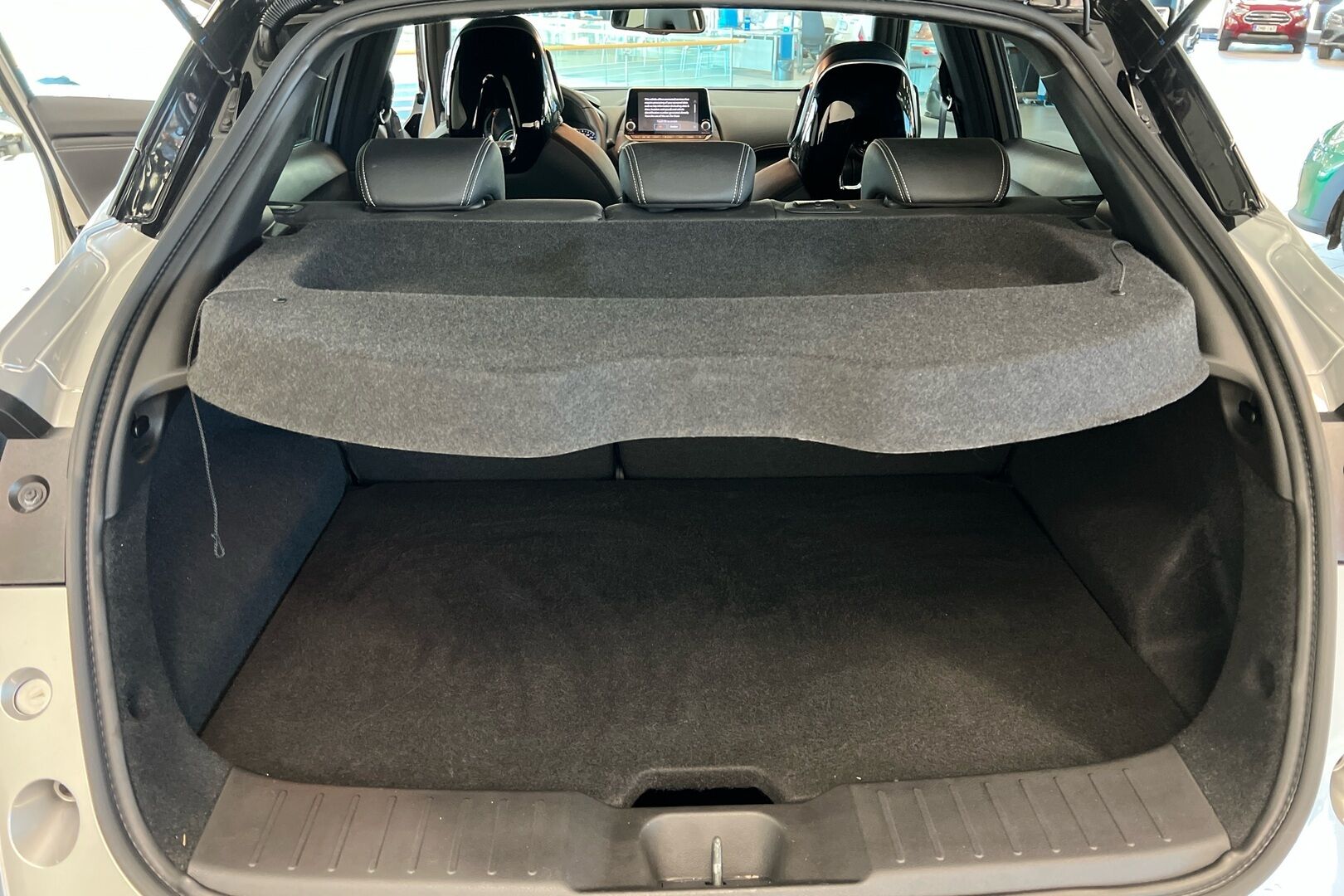 Nissan Juke iso kuva 9