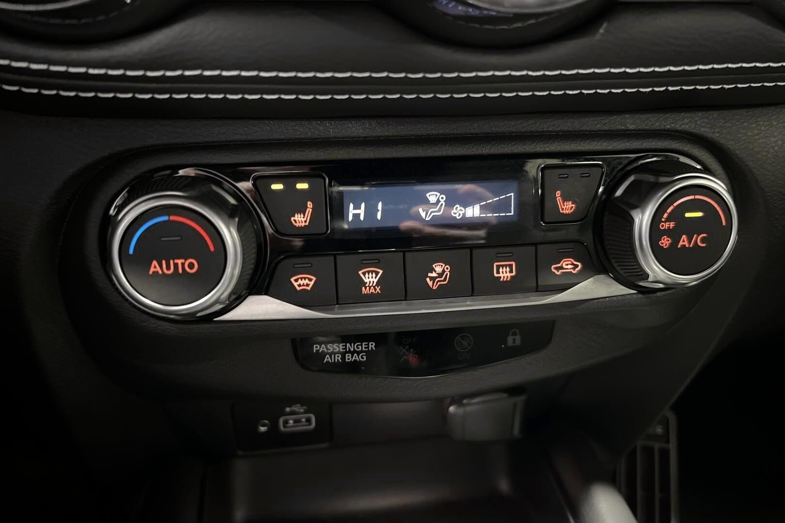 Nissan Juke iso kuva 15