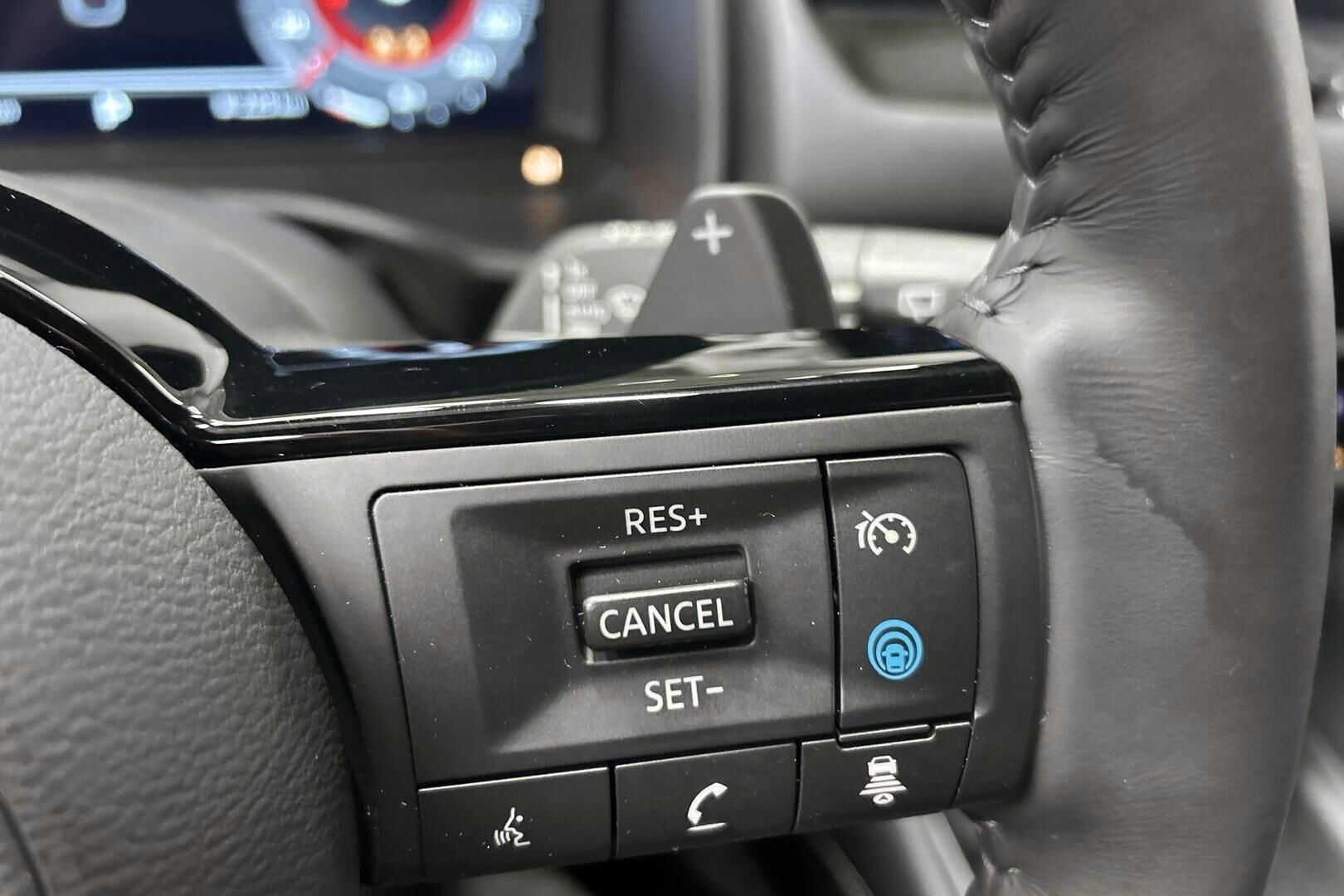 Nissan Qashqai iso kuva 15