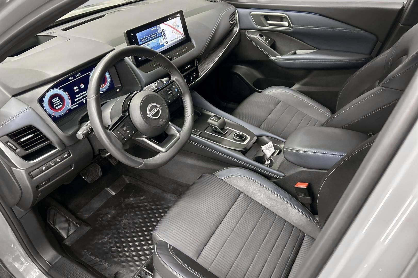 Nissan Qashqai iso kuva 7