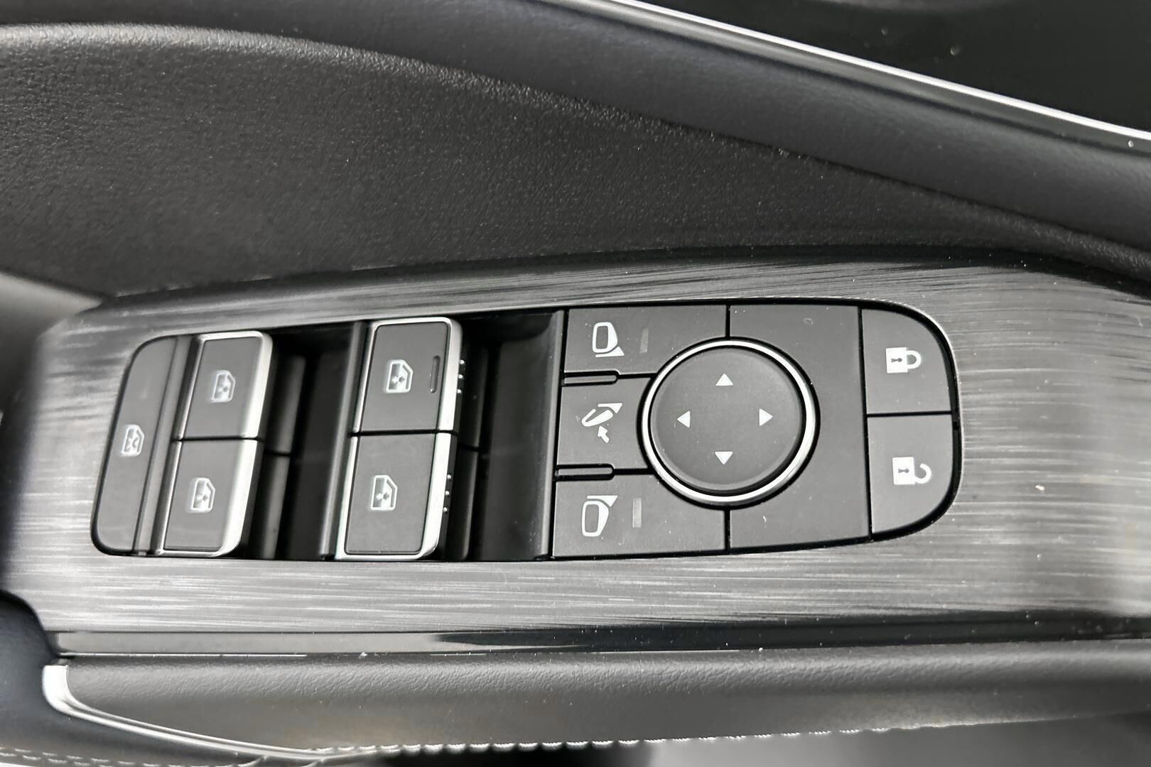 Nissan Qashqai iso kuva 18