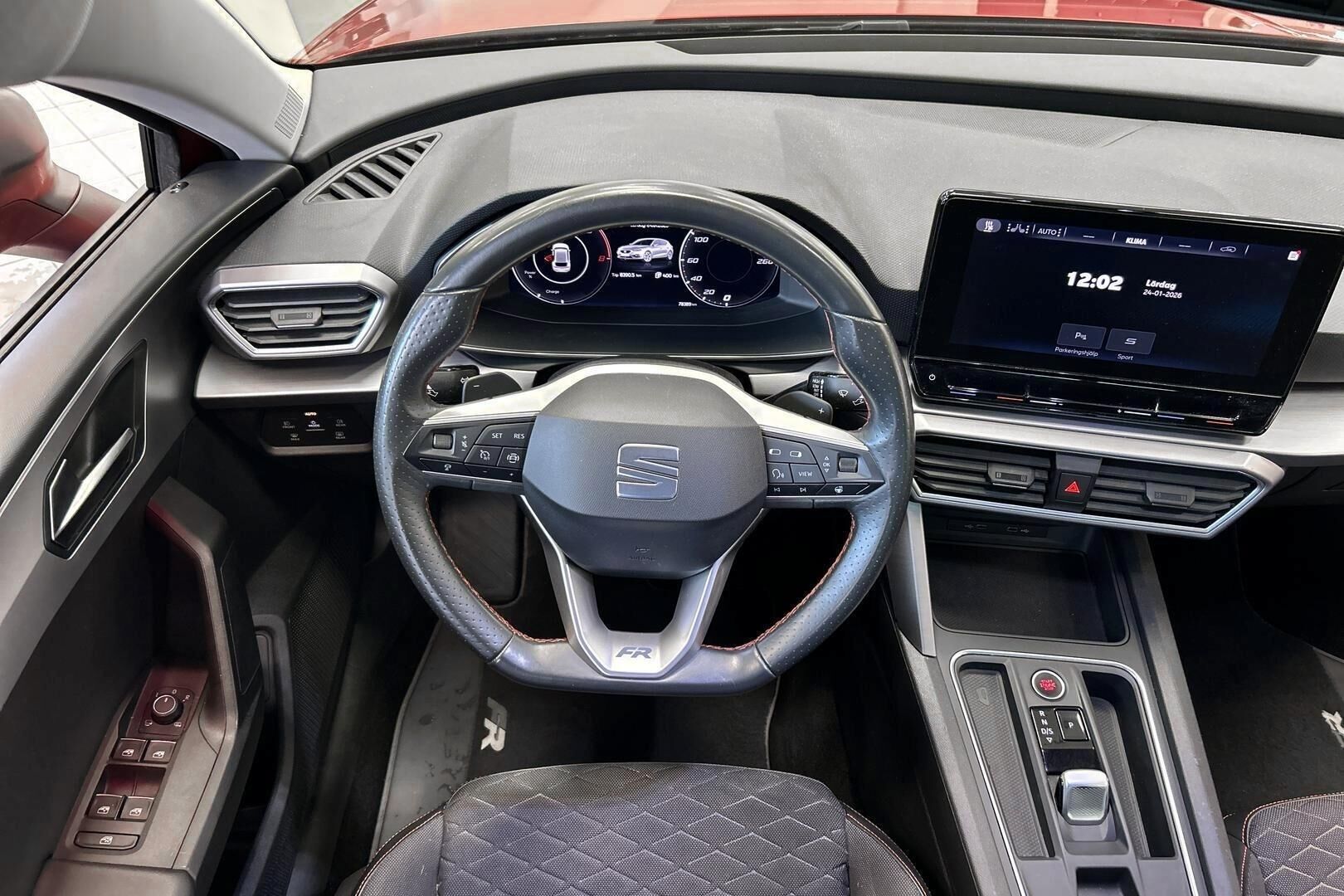 Seat Leon iso kuva 24