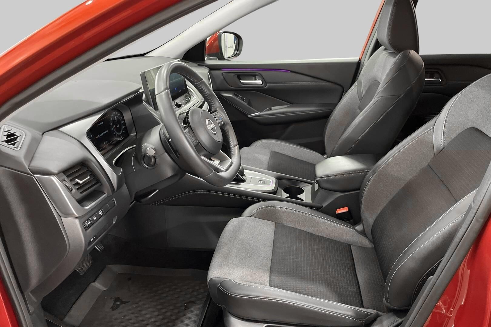 Nissan Qashqai iso kuva 9