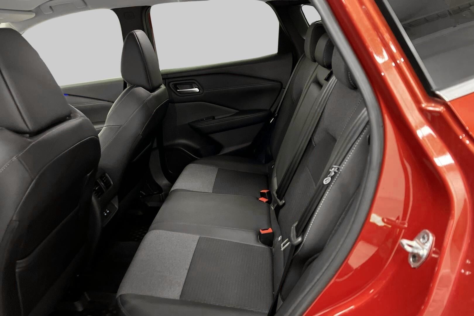 Nissan Qashqai iso kuva 6