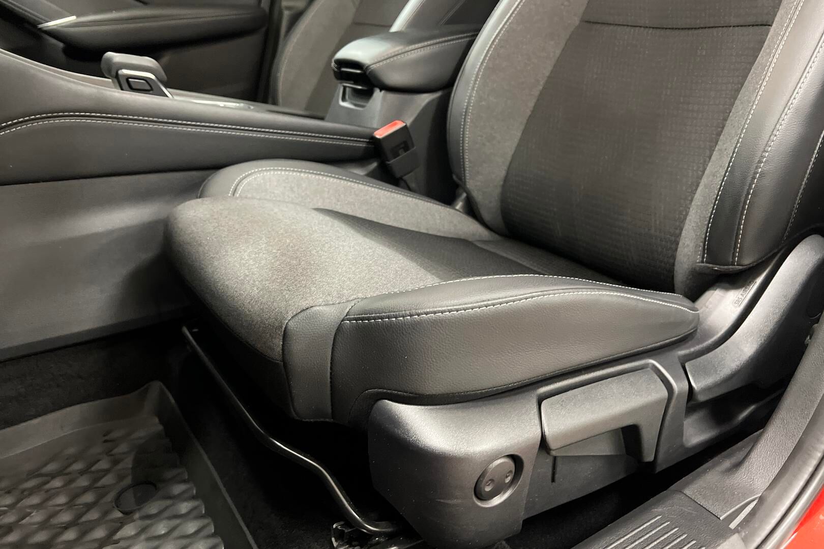 Nissan Qashqai iso kuva 17