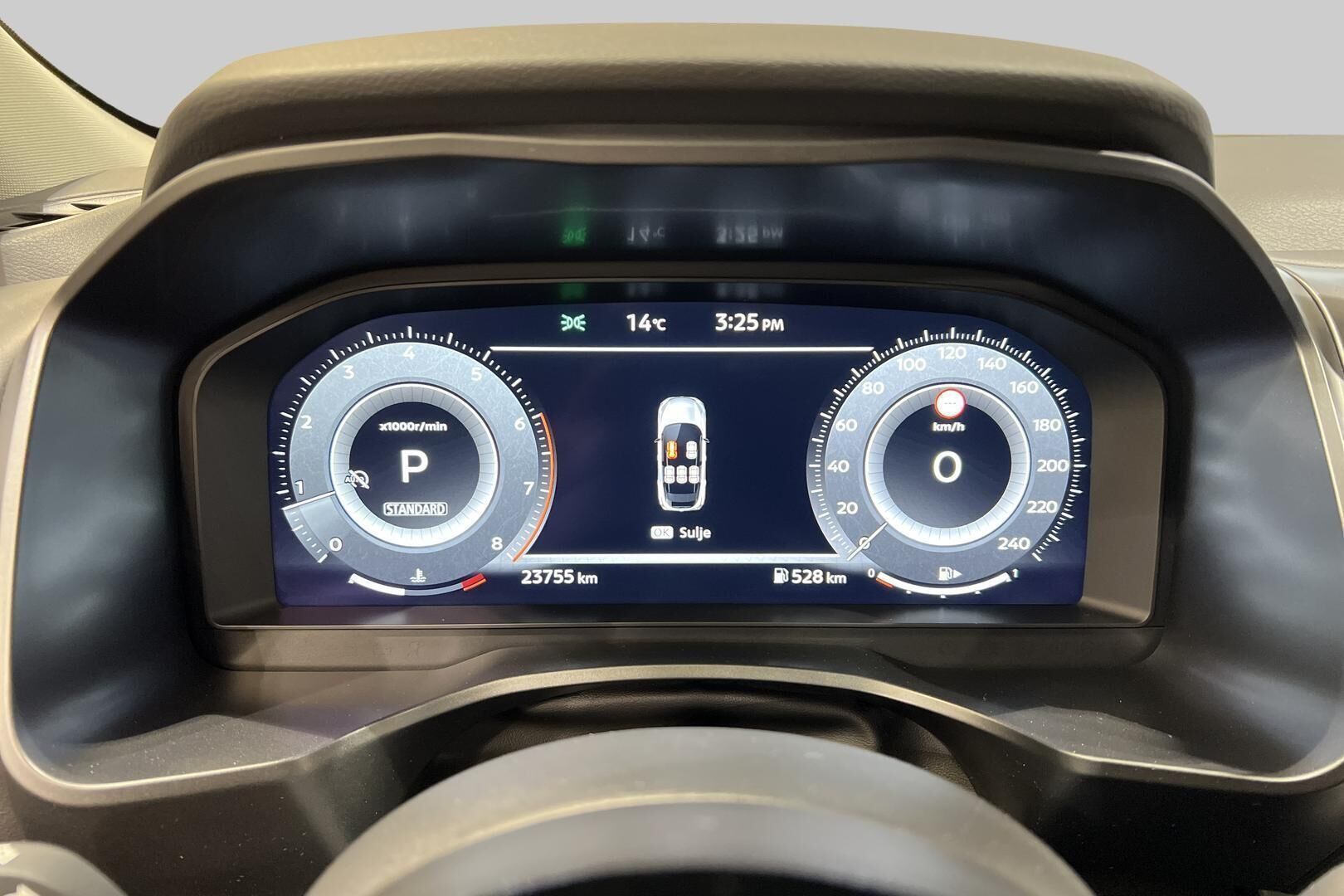 Nissan Qashqai iso kuva 14