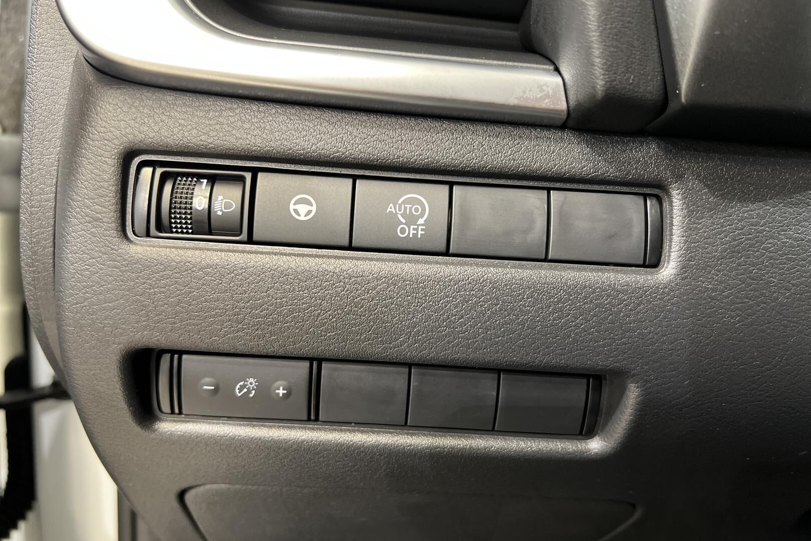 Nissan Qashqai iso kuva 18