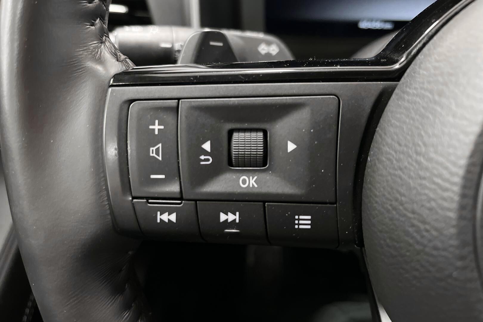 Nissan Qashqai iso kuva 18