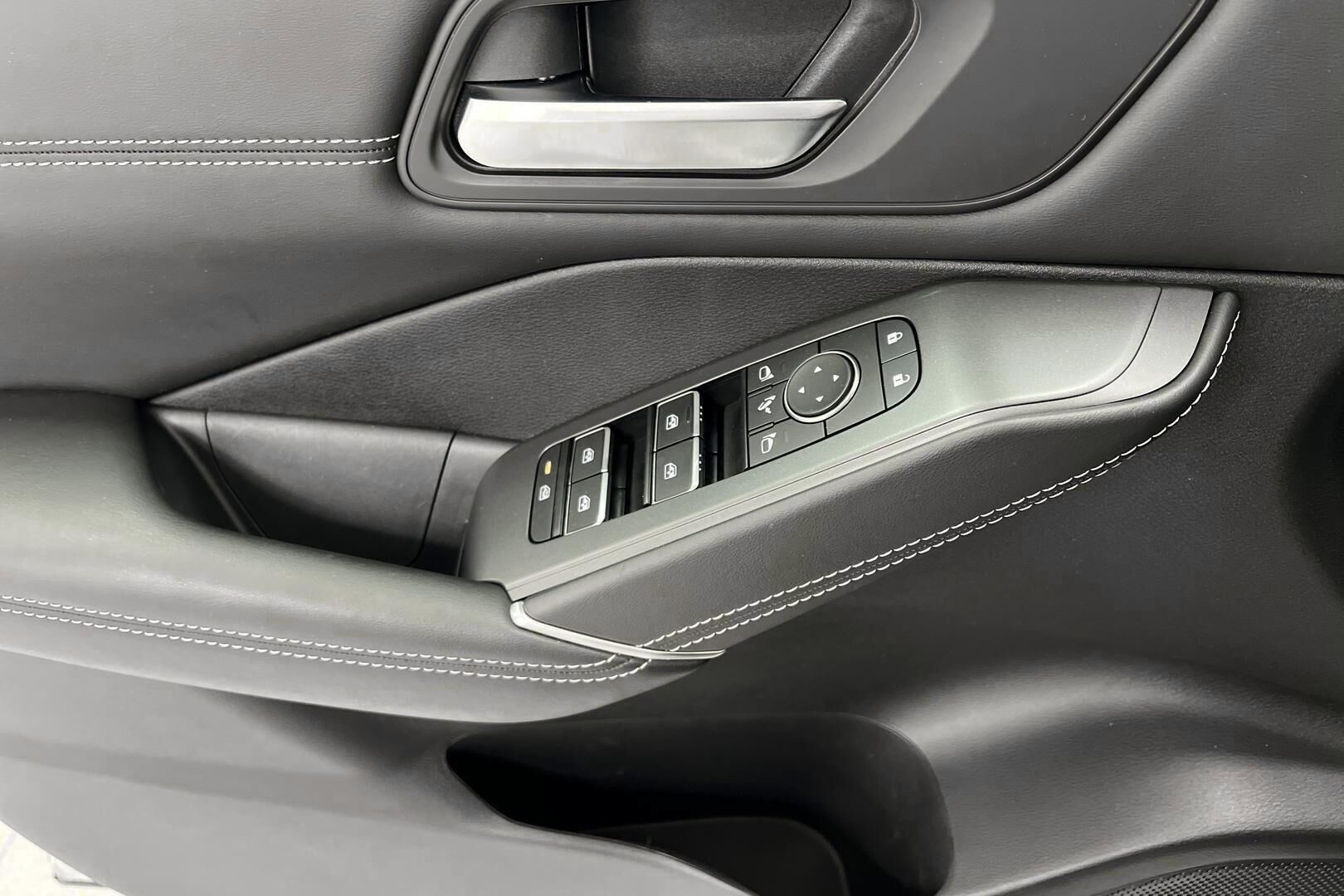 Nissan Qashqai iso kuva 19