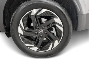 Nissan Qashqai esikatselu 12