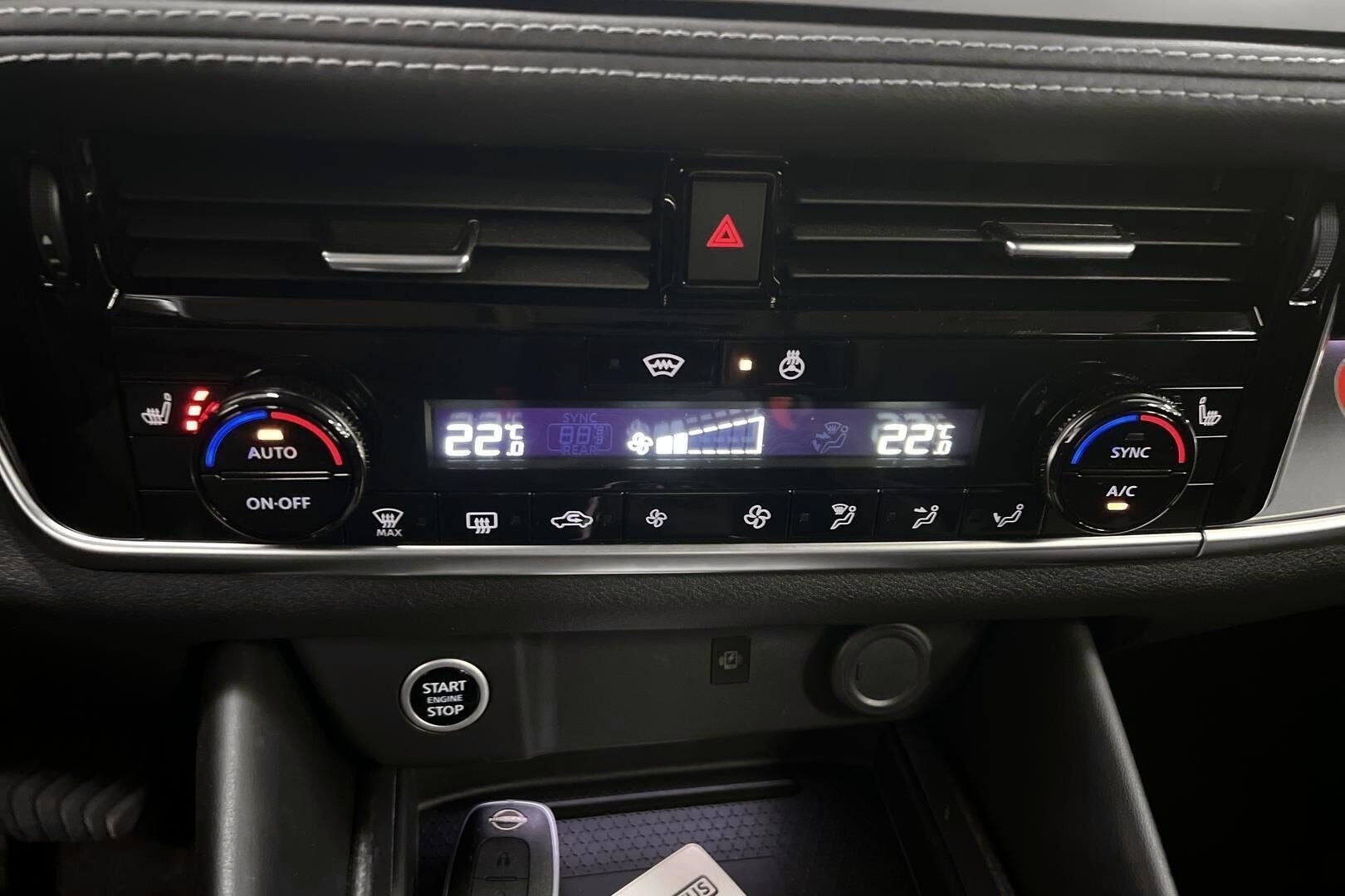 Nissan Qashqai iso kuva 15