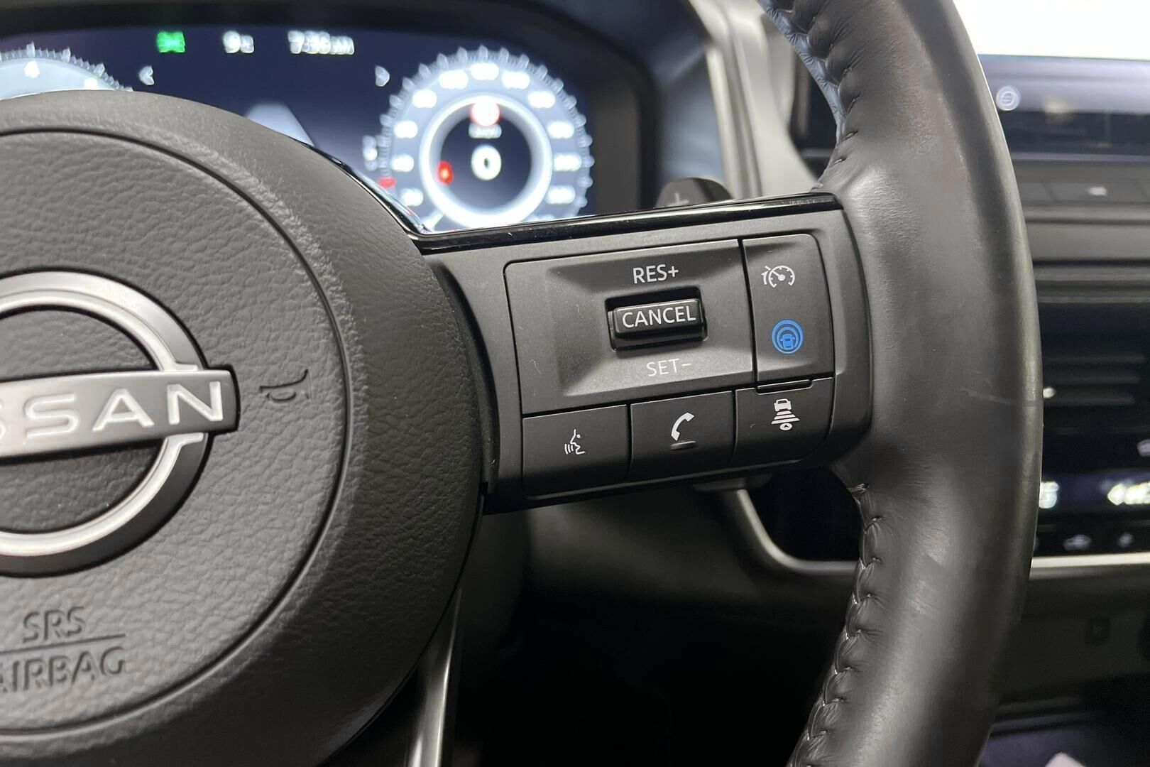 Nissan Qashqai iso kuva 17