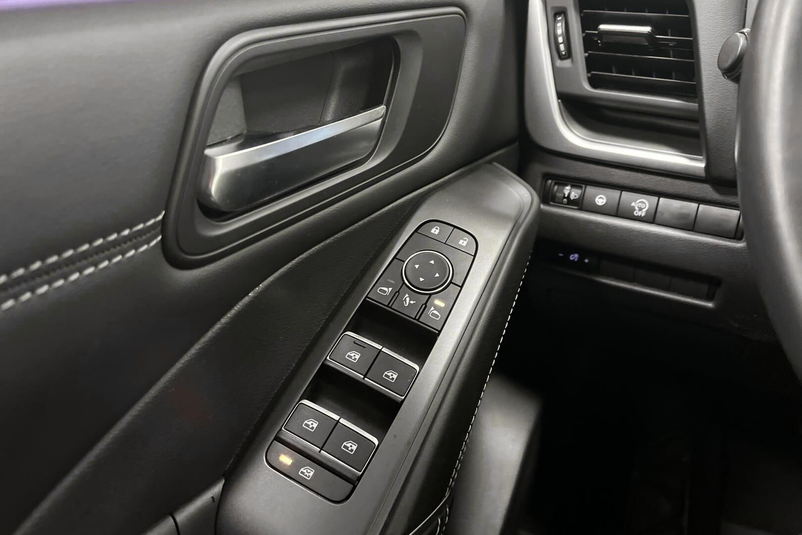 Nissan Qashqai iso kuva 19