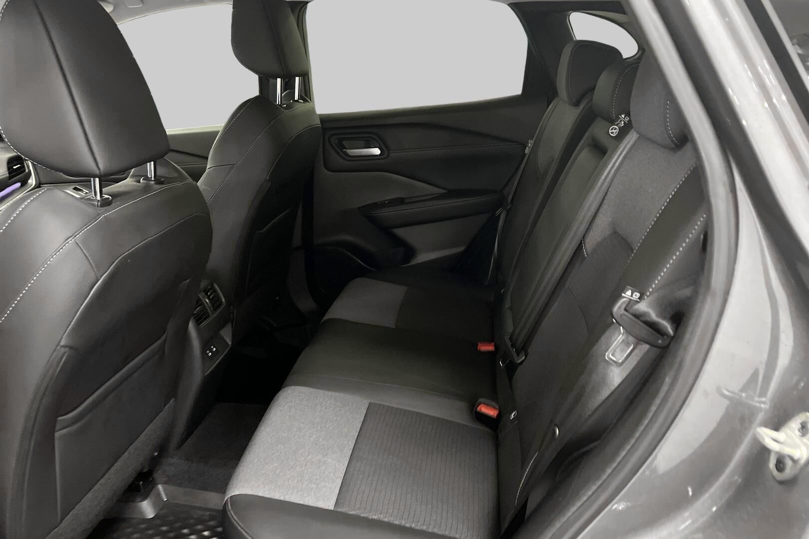 Nissan Qashqai iso kuva 9