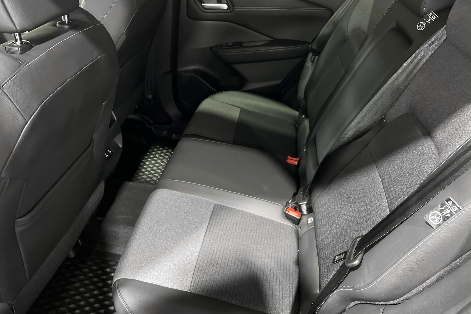 Nissan Qashqai iso kuva 9