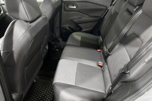 Nissan Qashqai esikatselu 10