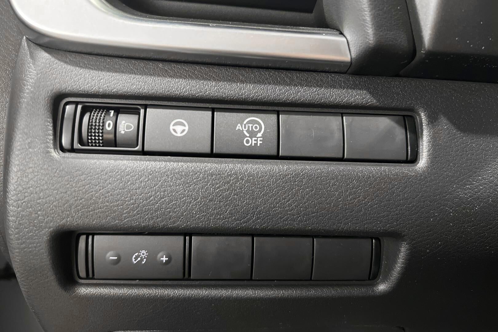 Nissan Qashqai iso kuva 14