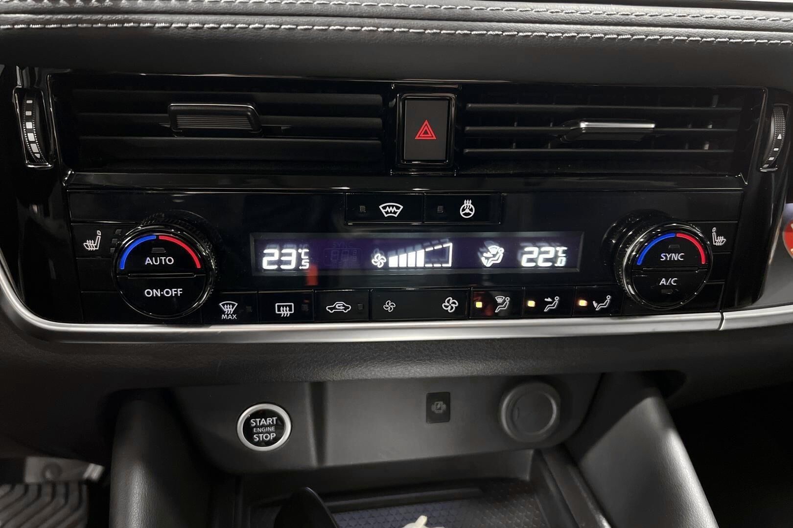 Nissan Qashqai iso kuva 18