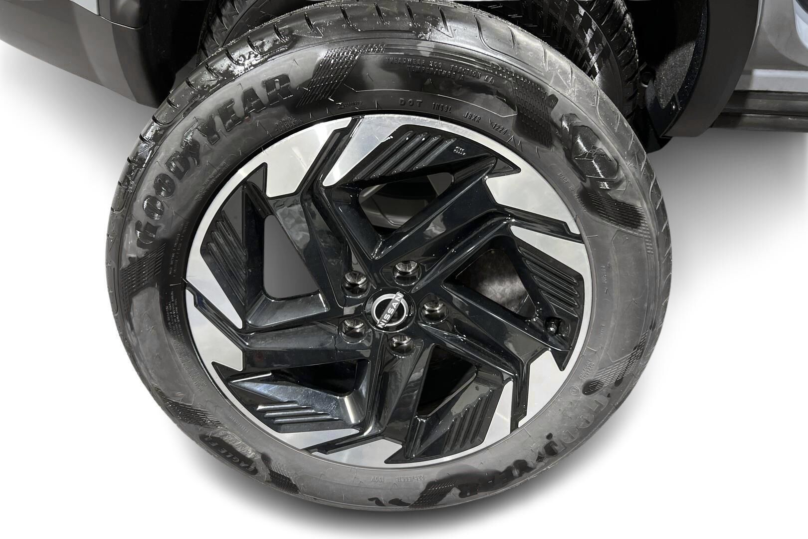 Nissan Qashqai iso kuva 22