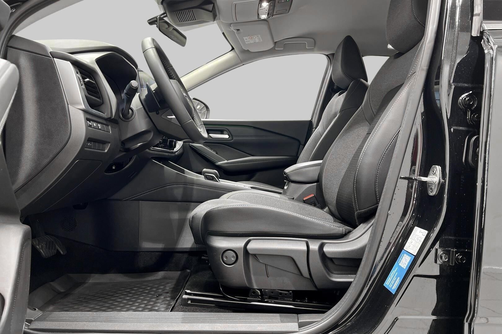 Nissan Qashqai iso kuva 5