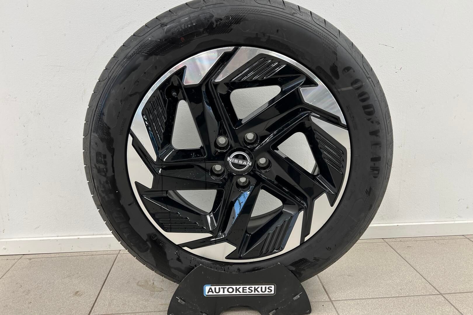 Nissan Qashqai iso kuva 13