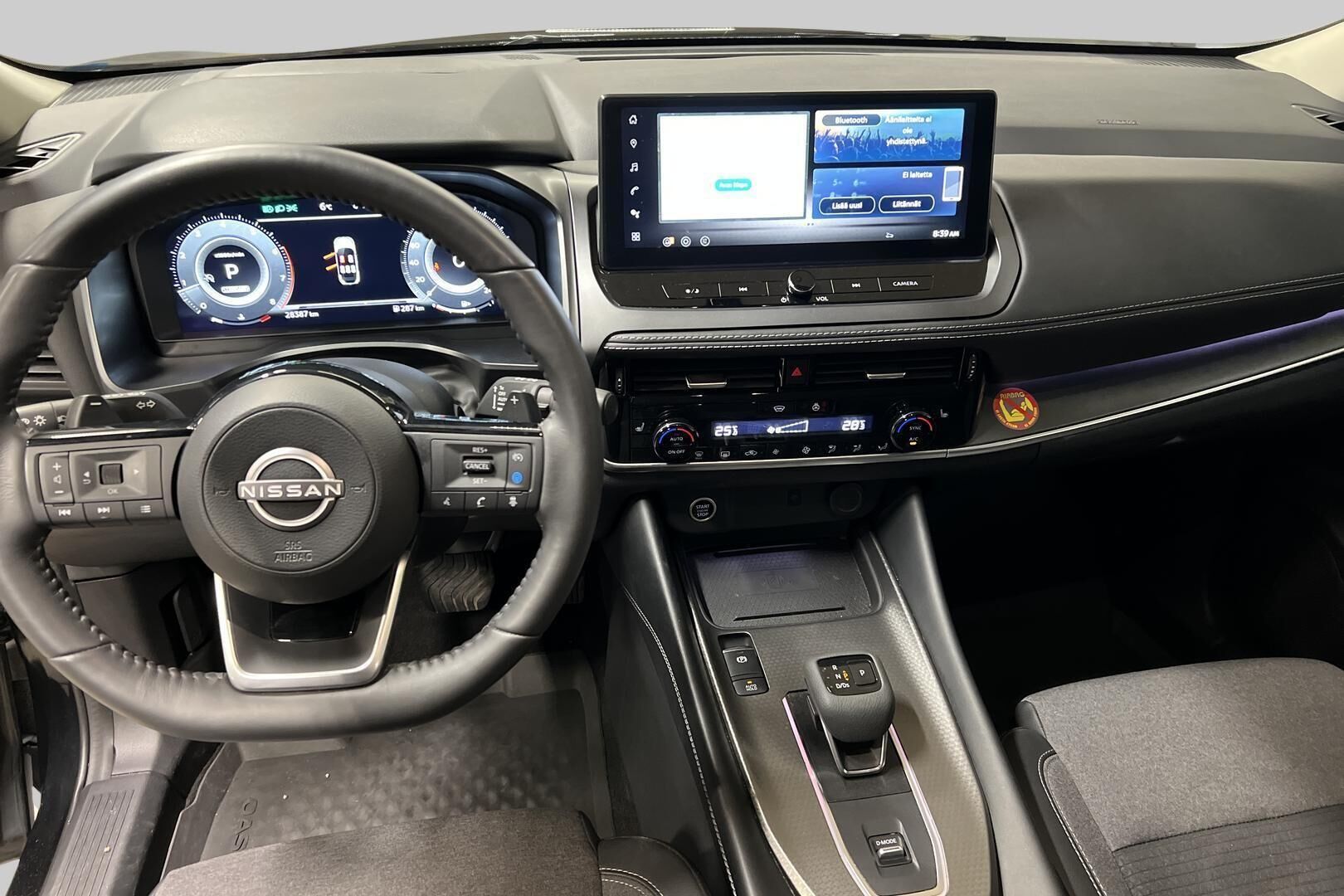 Nissan Qashqai iso kuva 16