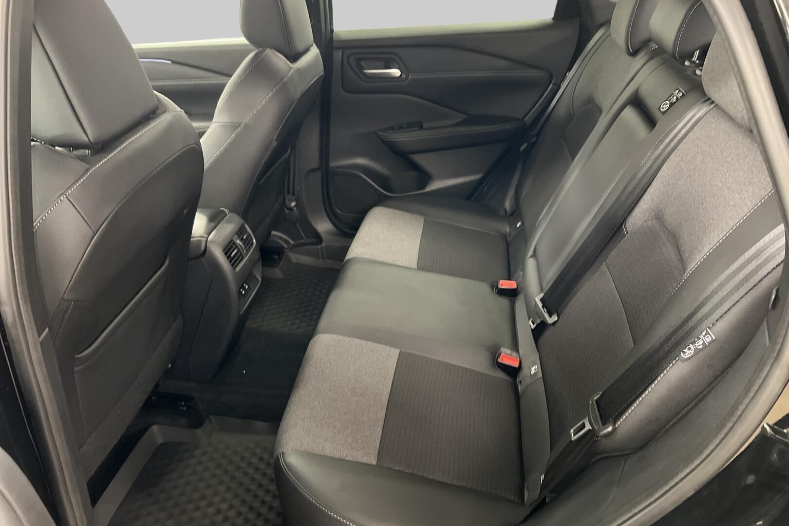 Nissan Qashqai iso kuva 15