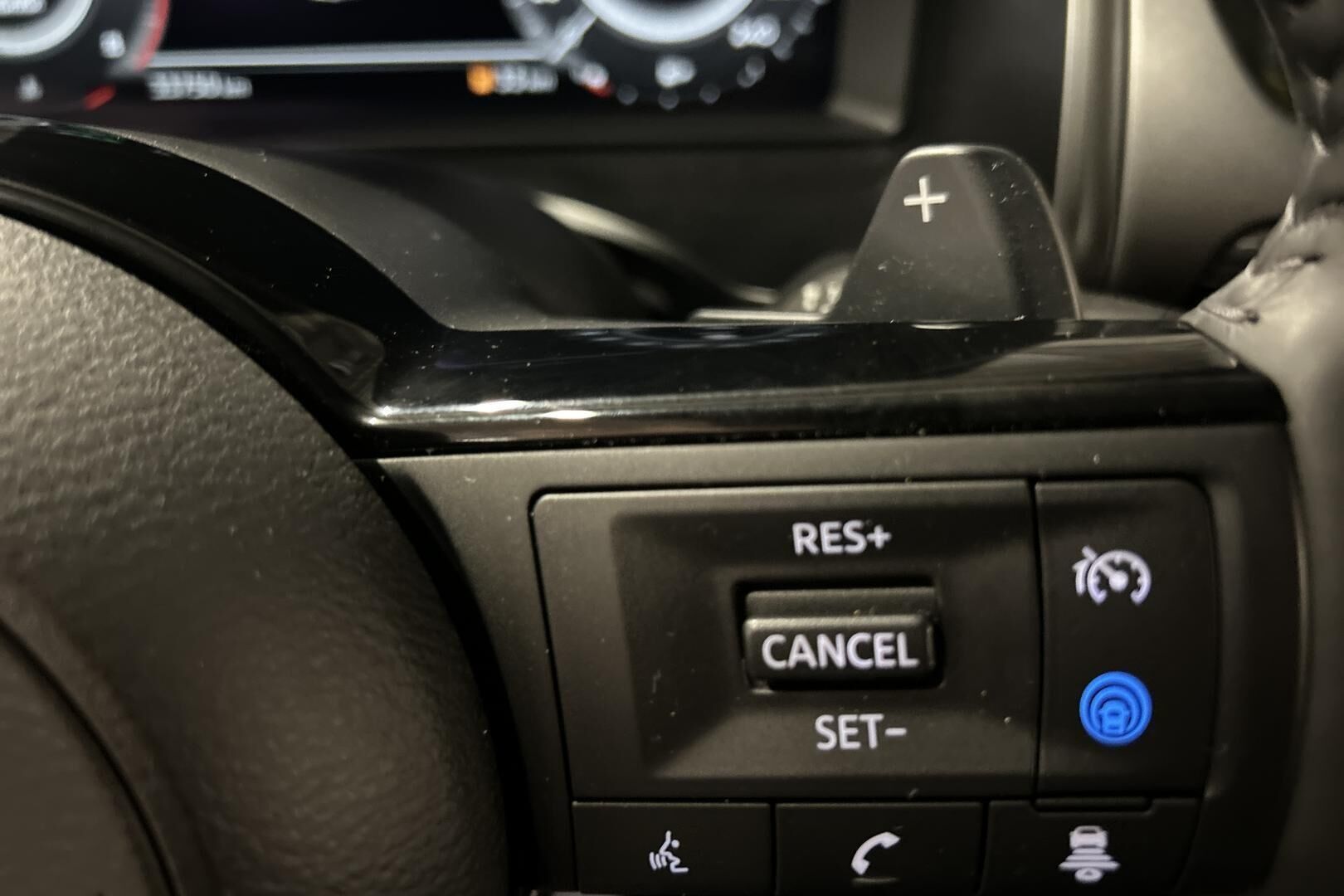 Nissan Qashqai iso kuva 17