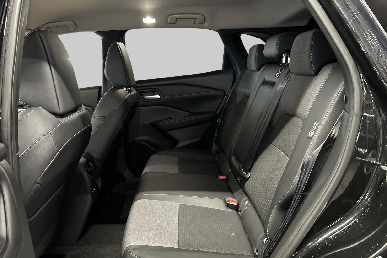 Nissan Qashqai iso kuva 8