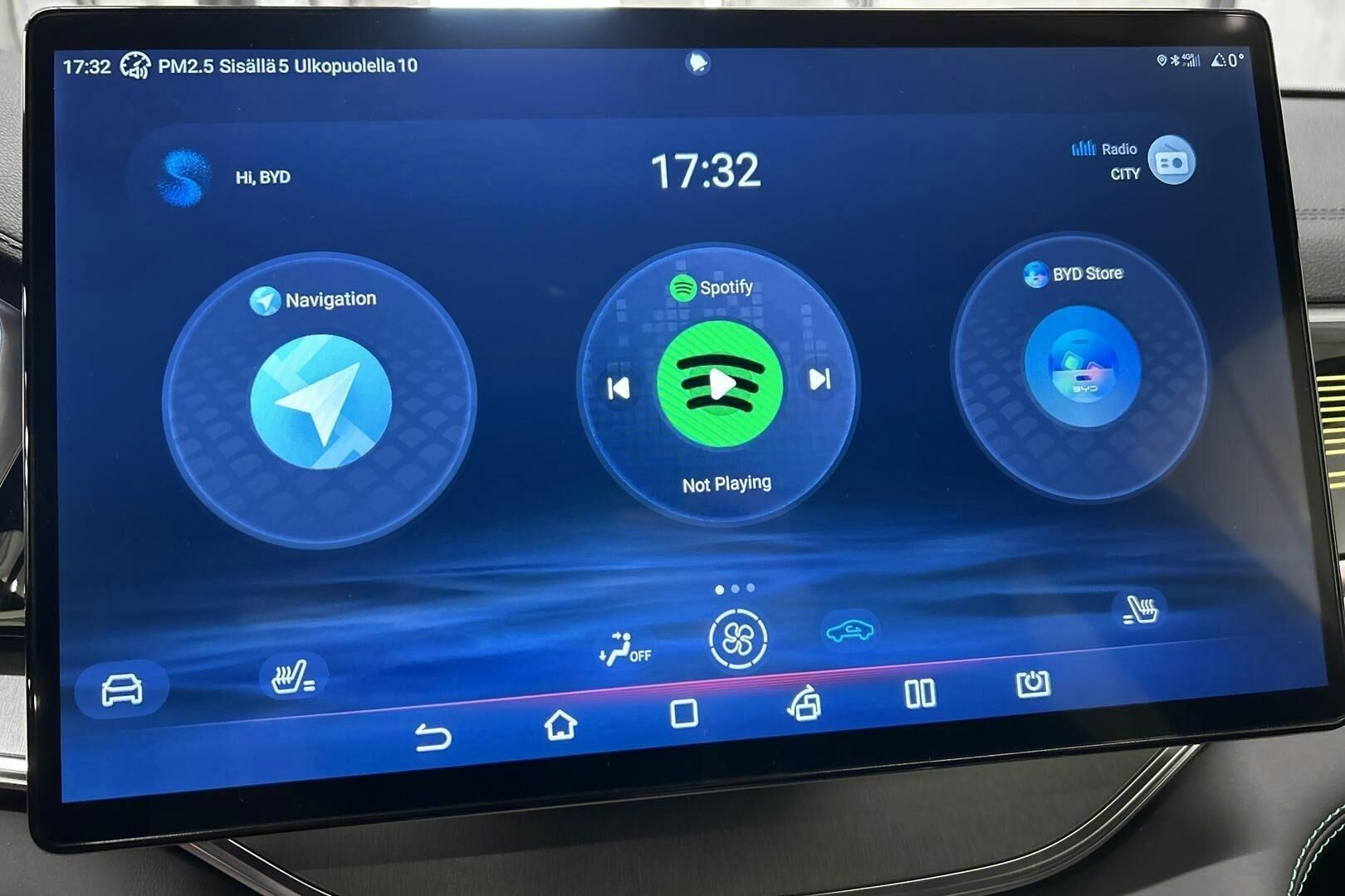 BYD Seal U iso kuva 14