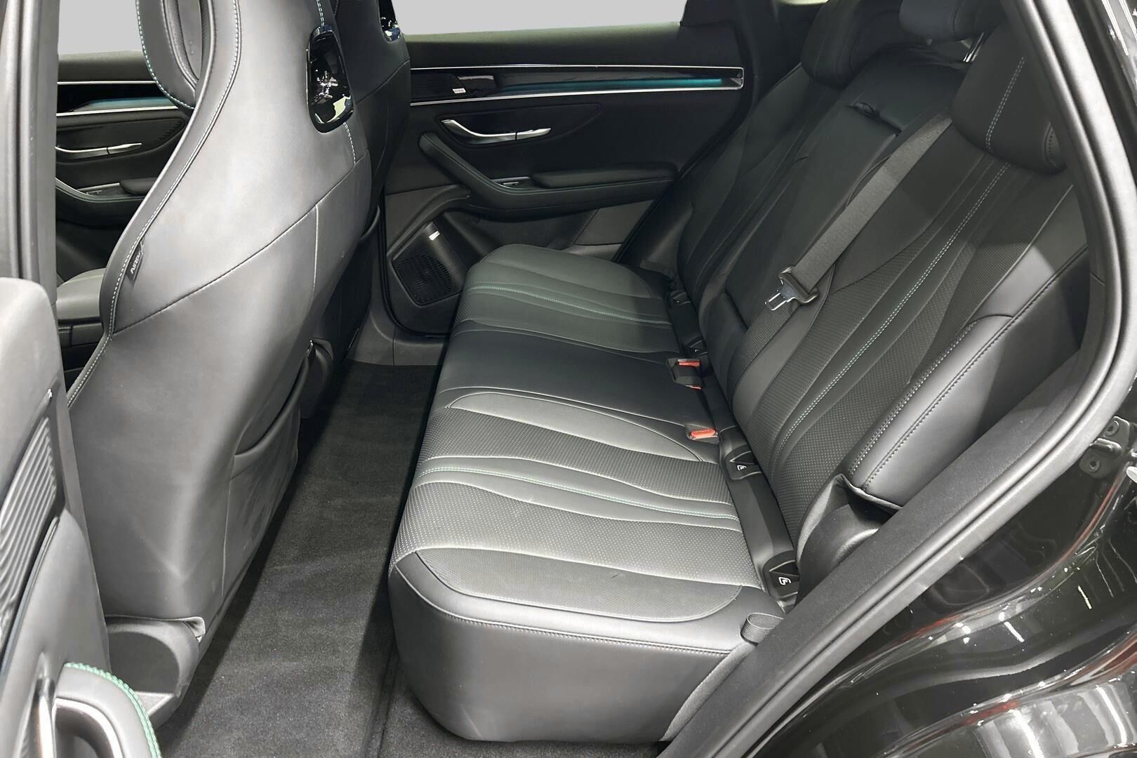 BYD Seal U iso kuva 9