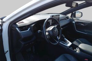 Toyota RAV4 Plug-in esikatselu 1