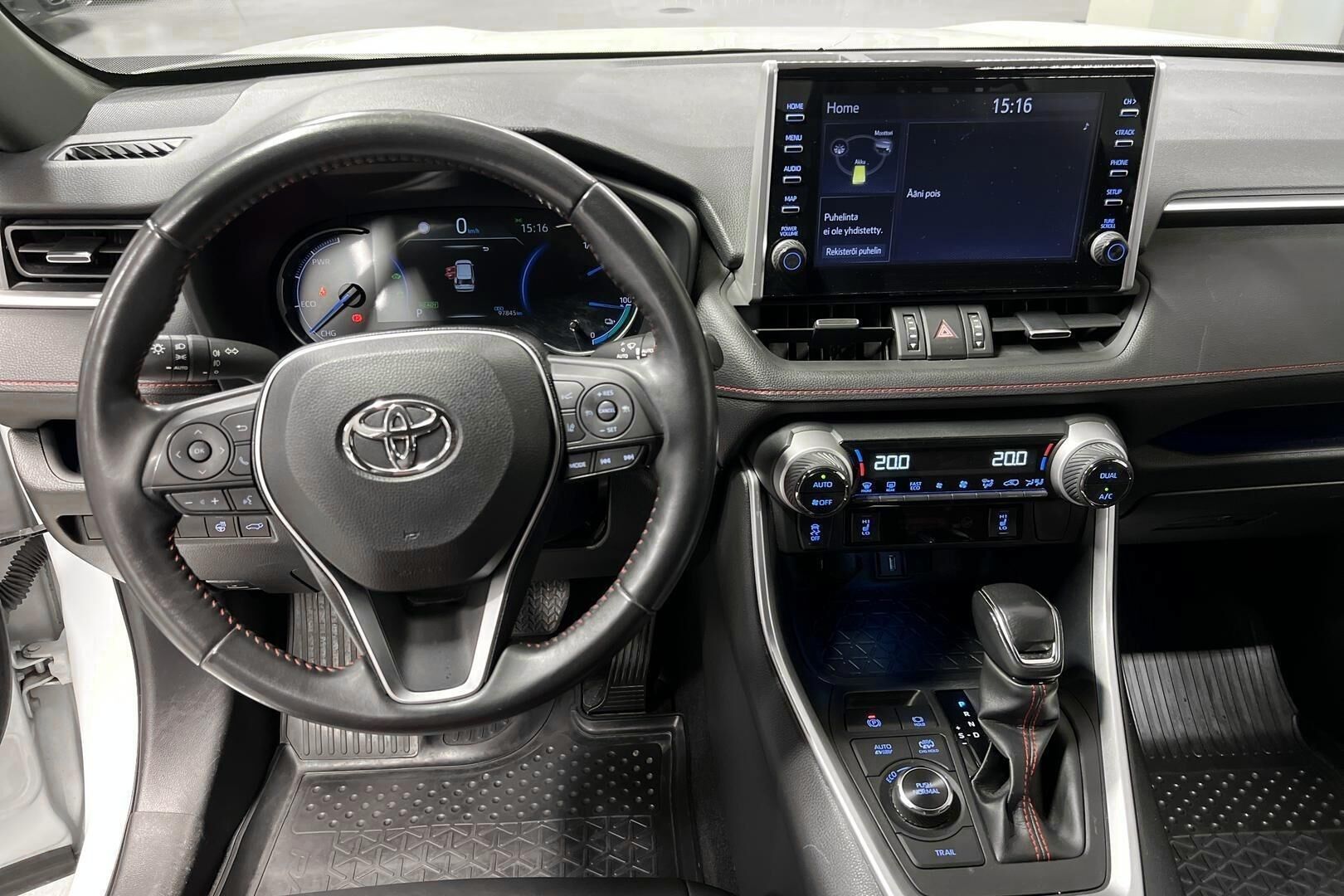 Toyota RAV4 Plug-in iso kuva 10