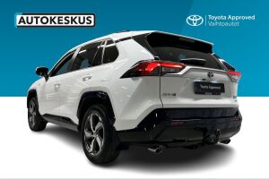 Toyota RAV4 Plug-in esikatselu 6
