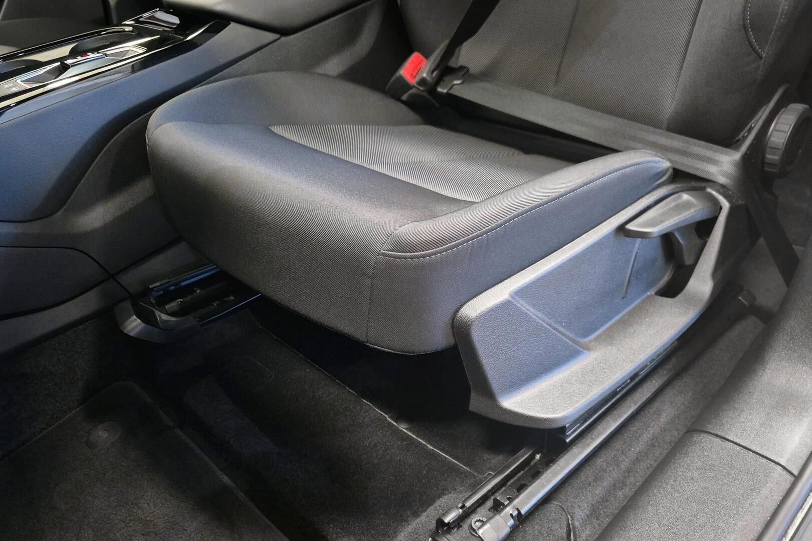 Audi Q6 e-tron iso kuva 21