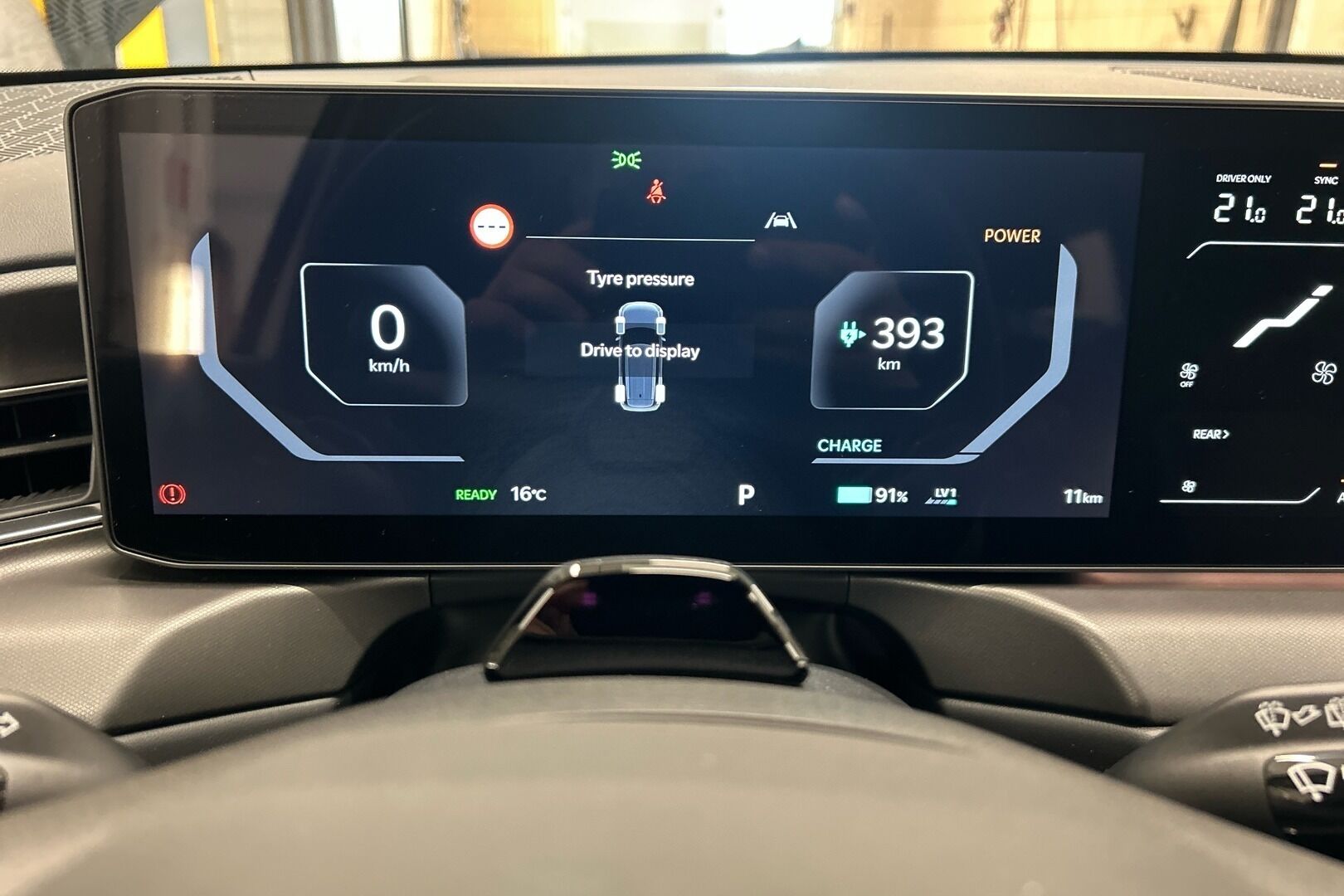 KIA EV9 iso kuva 11