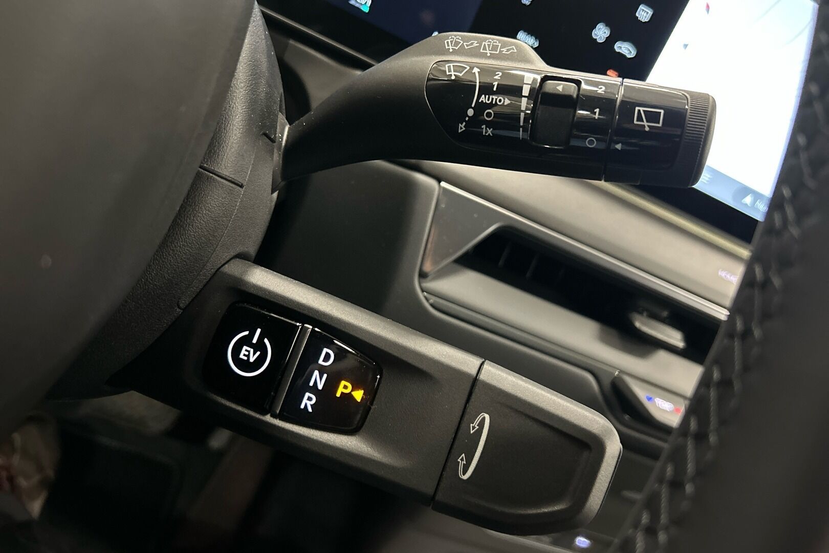 KIA EV9 iso kuva 20