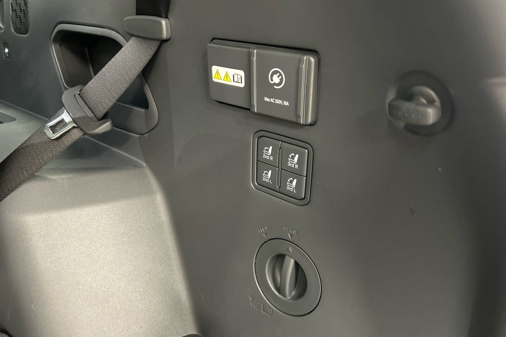 KIA EV9 iso kuva 30