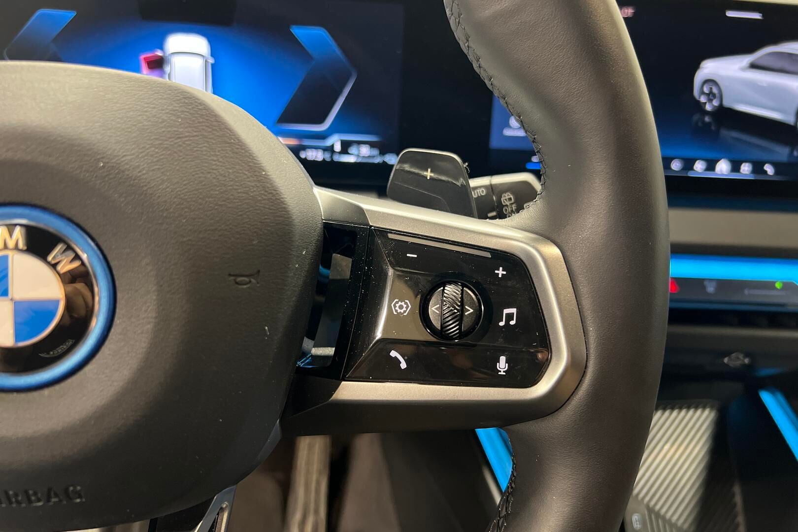 BMW X3 iso kuva 16