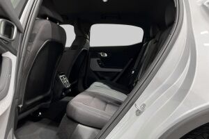 Polestar 2 esikatselu 10