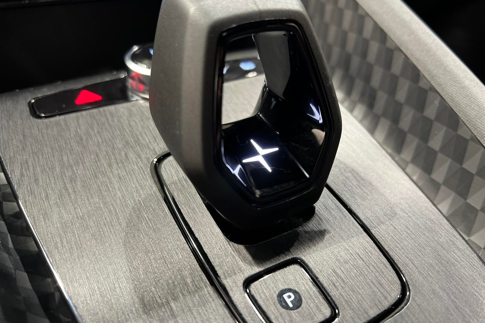 Polestar 2 iso kuva 24