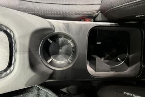 Polestar 2 esikatselu 25