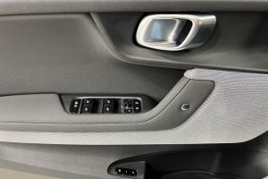 Polestar 2 esikatselu 29